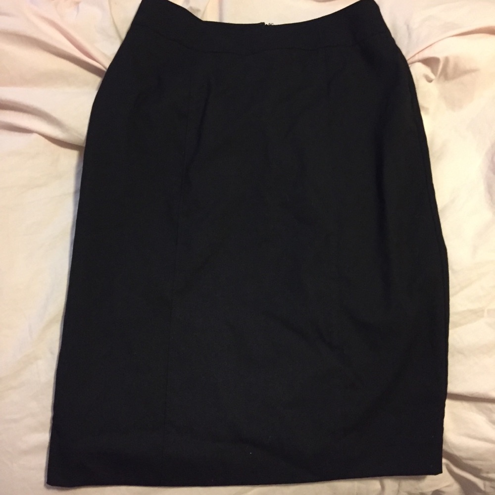 Land’s End Black Pencil Skirt Size 2 Petite